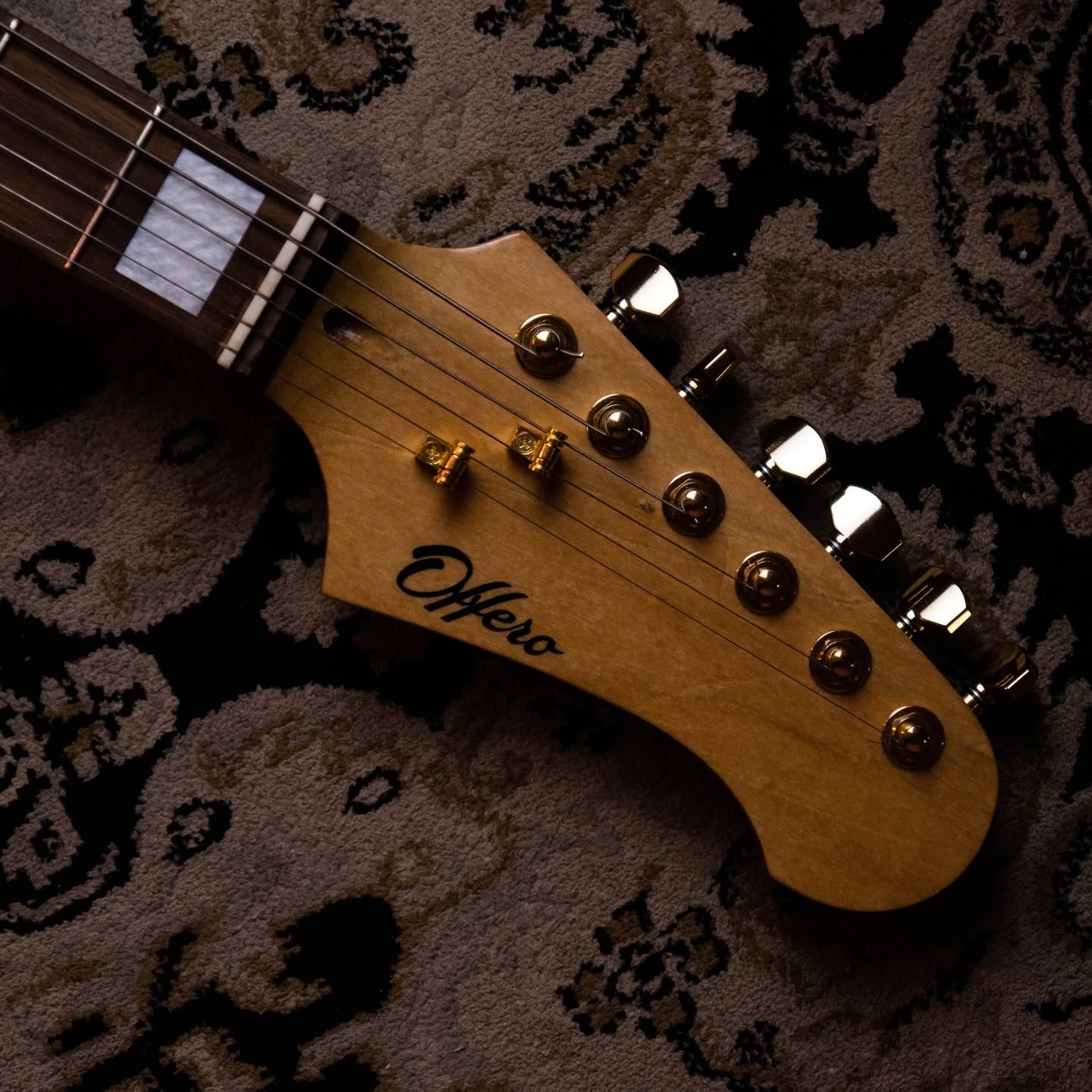 Criação Offero Guitars